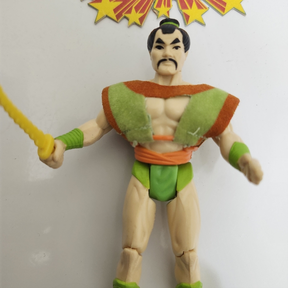 1986 Vintage Kenner DC Super Powers Samurai Figure with Sword Loose - Picture 4 of 5